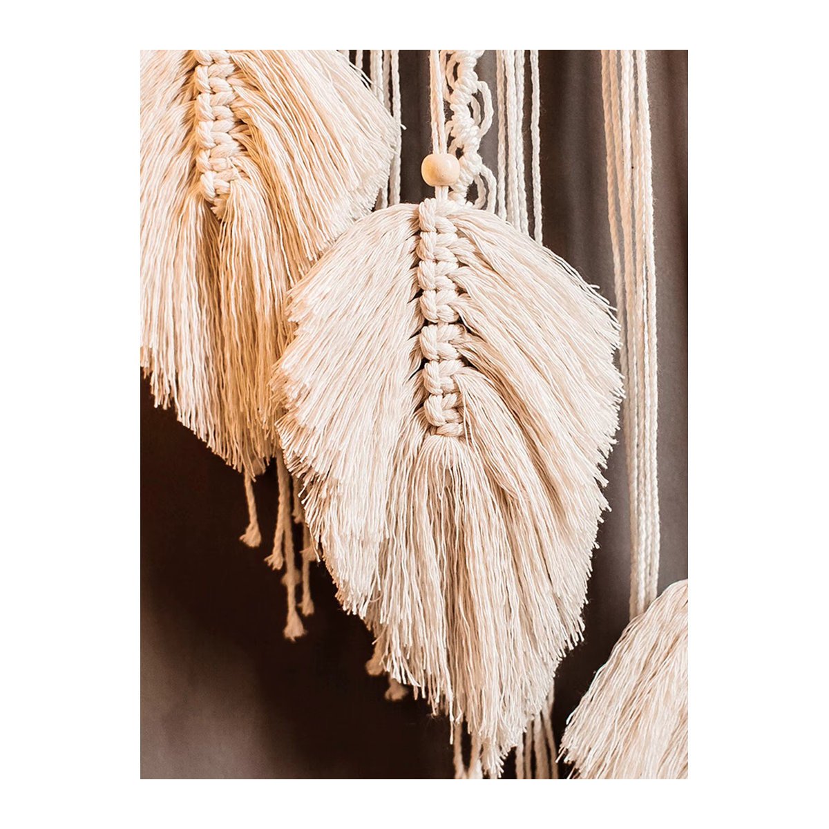 Handgewebter Boho-Makramee Wandteppich mit Blattmotiv in Beige als nordische Wanddekoration - Bild 4