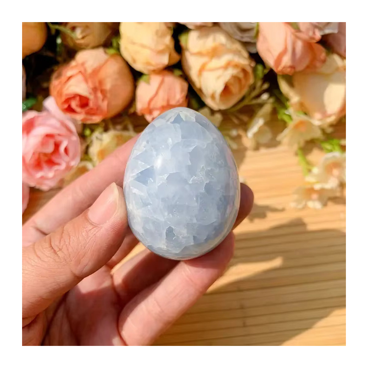Handpolierter natürlicher Celestite-Palmenstein in Blau als ovaler Kristall für Meditation und Dekoration - Bild 5