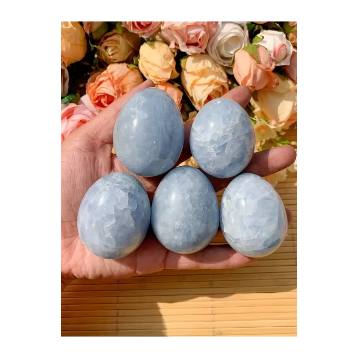 Handpolierter natürlicher Celestite-Palmenstein in Blau als ovaler Kristall für Meditation und Dekoration - Bild 7