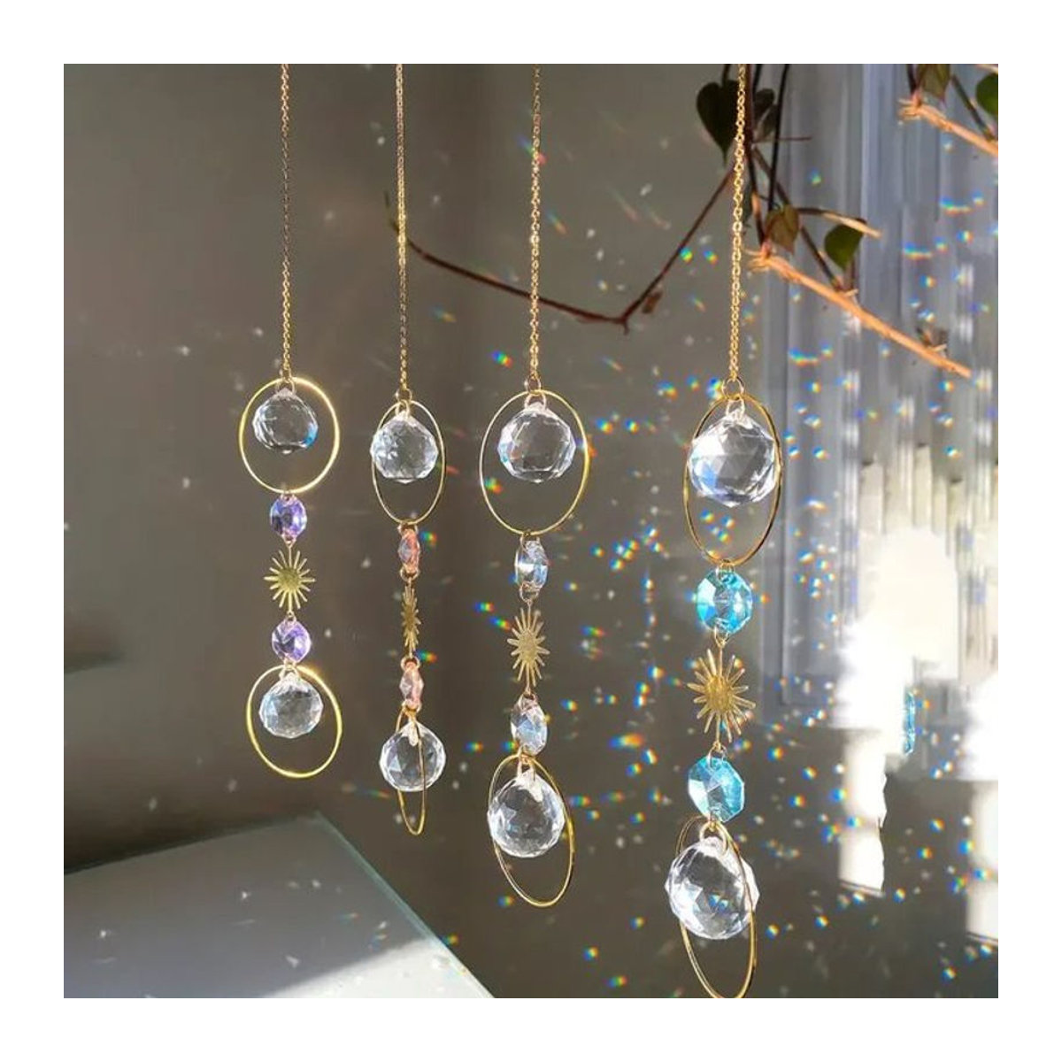 Hängender Kristall-Sonnenfänger in Transparent und Weiß mit Sternen-Design als glamouröse Glas-Dekoration für Hochzeiten und Heimdekoration - Bild 1