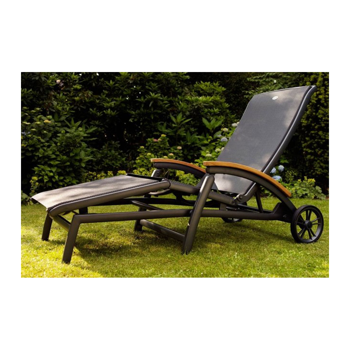 Hartman Da Vinci Gartenliege in Anthrazit mit Teak-Armlehnen, B/T/H: 170 x 82 x 30 cm - Bild 1