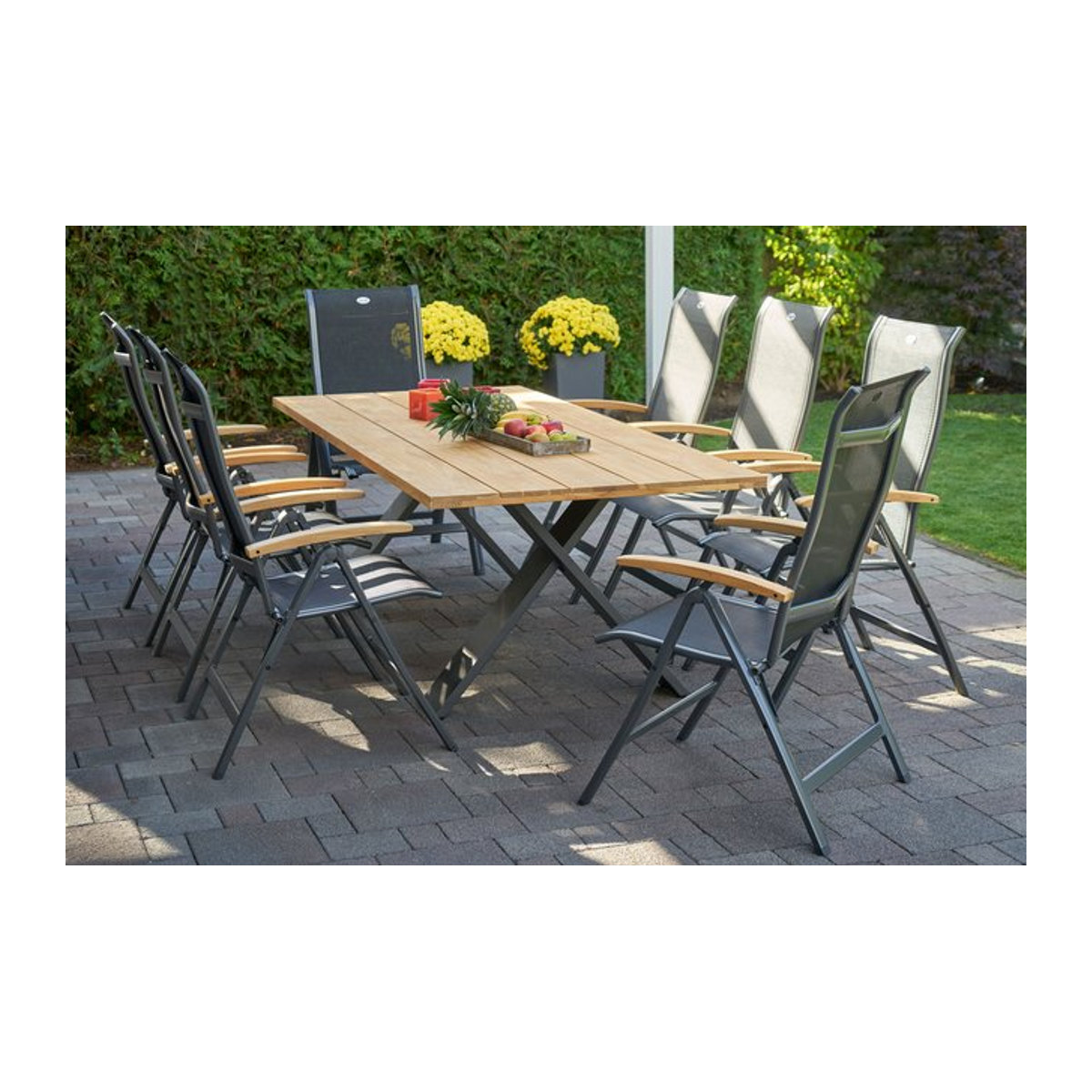 Hartman Xanadu/Alice Garten-Essgruppe aus Aluminium und FSC-Teak in Anthrazit und Braun mit 8 Klappstühlen, B/T: 220 x 100 cm - Bild 1