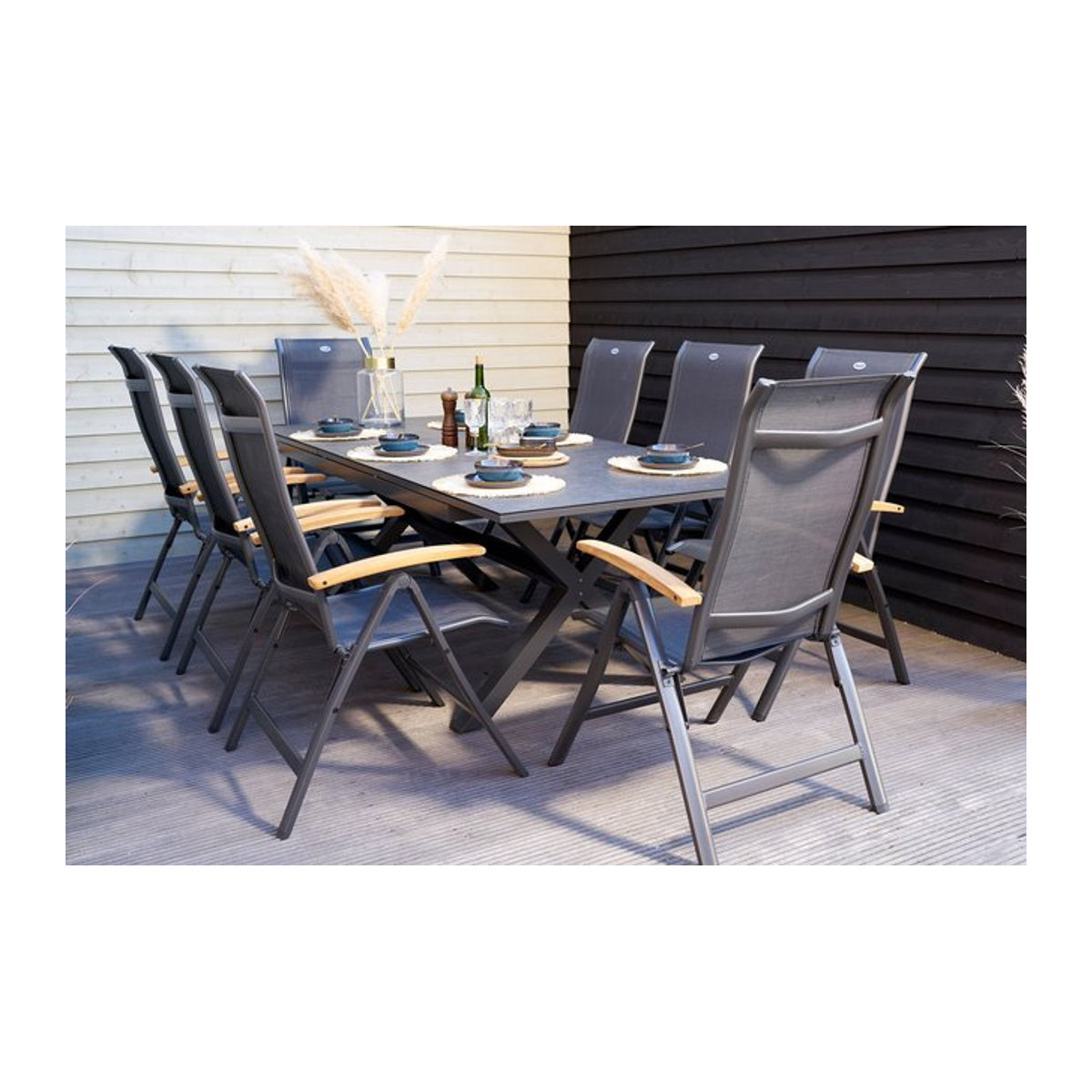 Hartman Xanadu/Alice Garten-Essgruppe in Anthrazit und Schwarz, modernes Gartenmöbel-Set aus Aluminium, Teak und Glaskeramik mit 8 Klappstühlen, Tisch B: 160-220 cm, T: 100 cm - Bild 1
