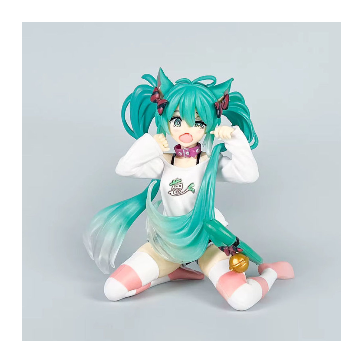 Hatsune Miku Action Figure Bandai Neko T-Shirt Version in Weiß, Höhe: 11 cm - Bild 2
