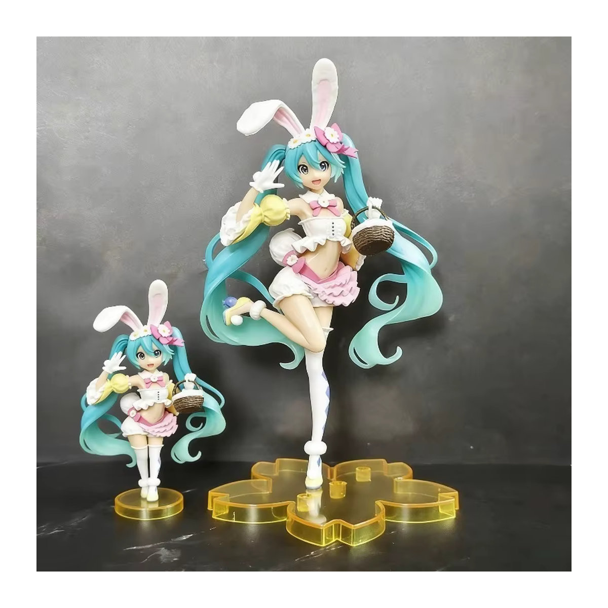 Hatsune Miku Anime Actionfigur von Bandai mit Hasenohren, mehrfarbig, Höhe: 21 cm - Bild 2