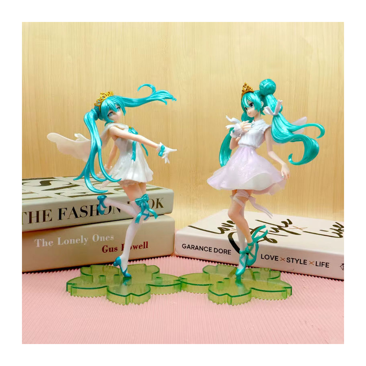 Hatsune Miku Anime Figur von Bandai als mehrfarbiges Modell aus Kunststoff zur Dekoration - Bild 2