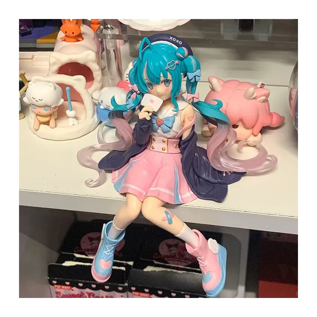 Hatsune Miku Anime-Figur von Bandai in Sailor-Uniform, mehrfarbige PVC-Actionfigur für Sammler, Höhe: 14 cm - Bild 4