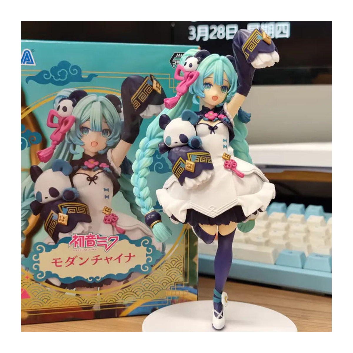 Hatsune Miku Anime-Figur von Bandai, mehrfarbige PVC-Actionfigur im modernen Stil, Höhe: 18 cm - Bild 3