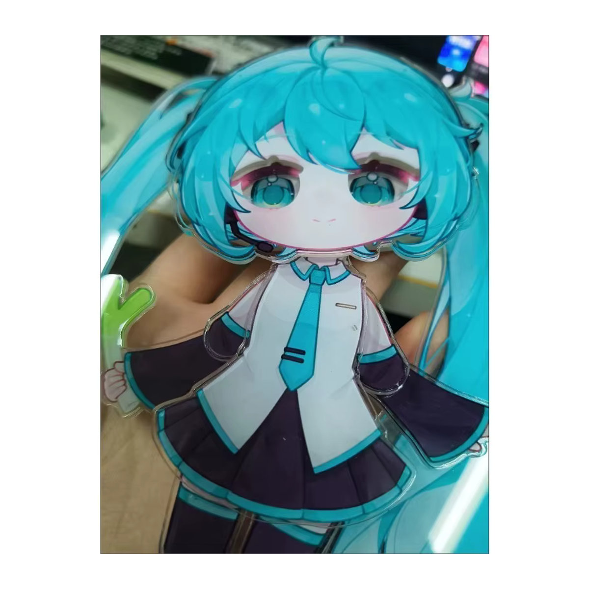 Hatsune Miku bewegliche Acrylfigur von Bandai in Mehrfarbig für dein Anime-Zubehör - Bild 2