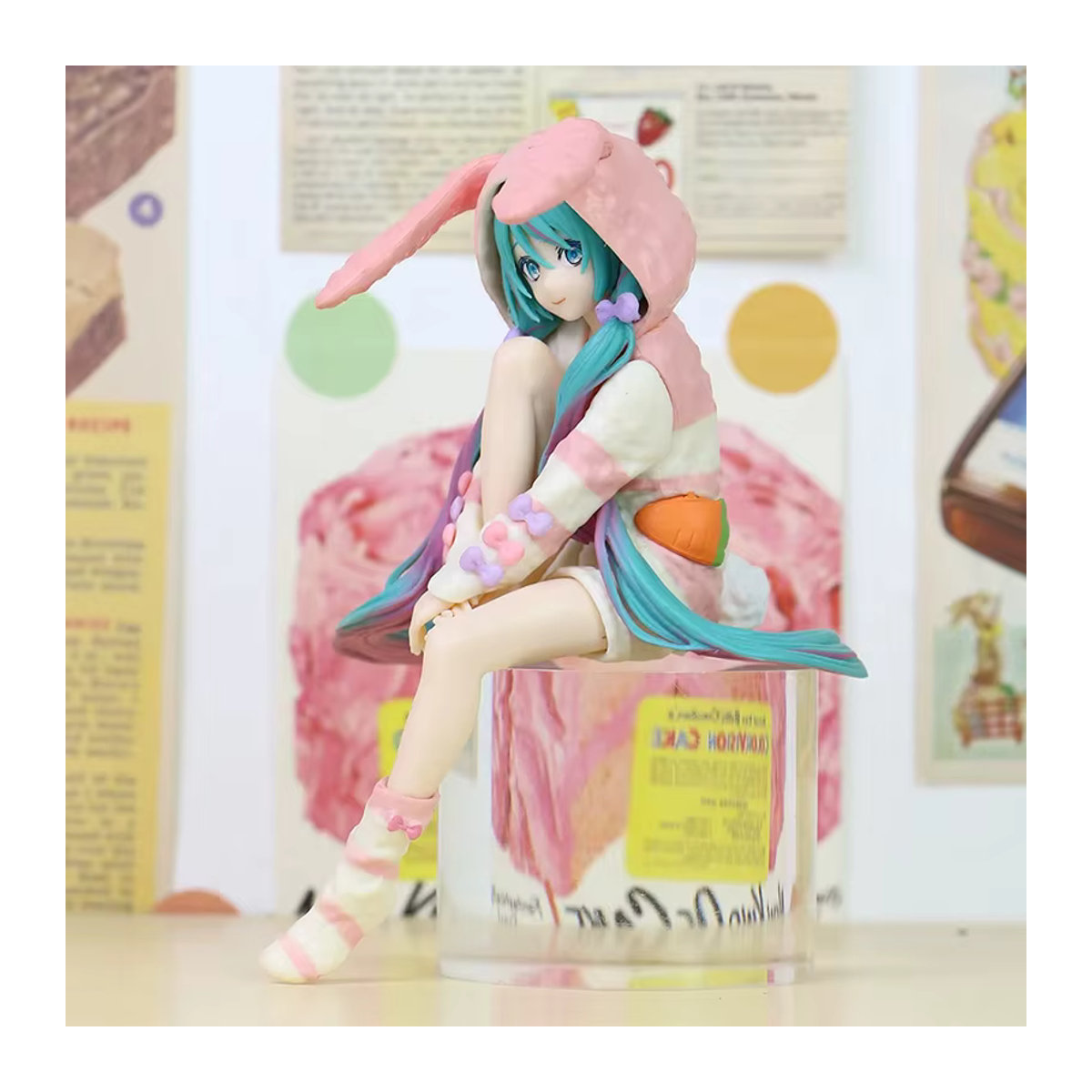Hatsune Miku Noodle Stopper Figur im Hasenohren-Pyjama von Bandai, mehrfarbig, Höhe: 15 cm - Bild 4