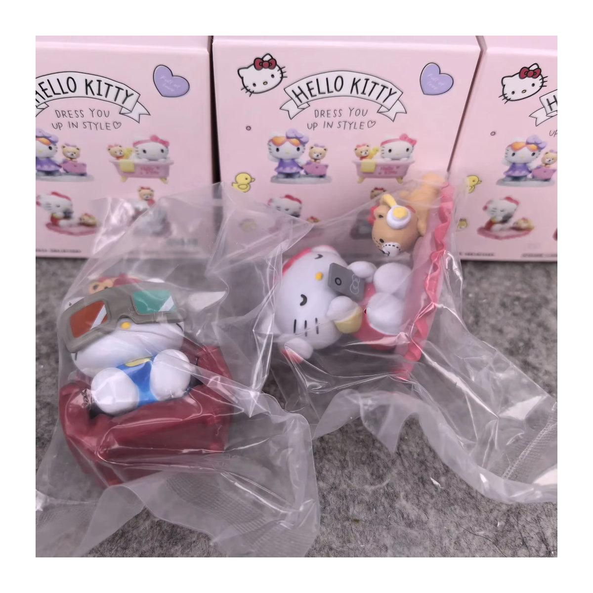 Hello Kitty Dress You Up in Style Mystery Blind Box Mehrfarbige Anime Figur aus Kunststoff - Bild 5