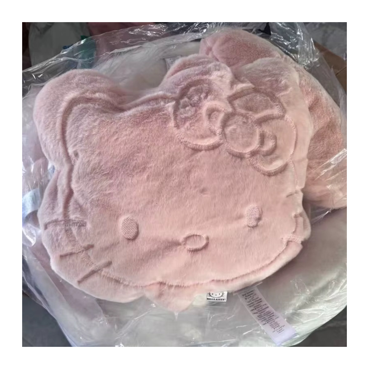 Hello Kitty Plüschkissen in Weiß als dekoratives Kissen und Rückenlehne - Bild 2
