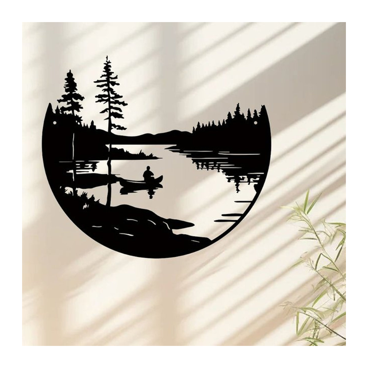 HELLOYOUNG Wandkunst aus Metall im Bohemian Stil mit See- und Berg-Silhouette, runde Wandskulptur in Schwarz für Wohnräume und Terrassen - Bild 1