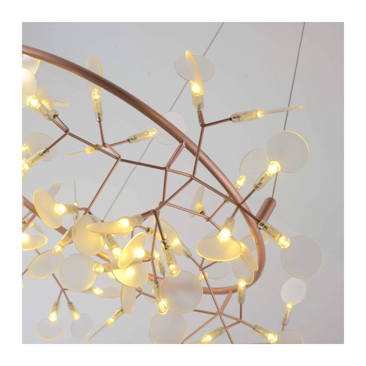 Heracleum Kronleuchter Firefly LED-Lampe in Roségold im skandinavischen Design für Wohnzimmer und Hotels - Bild 4