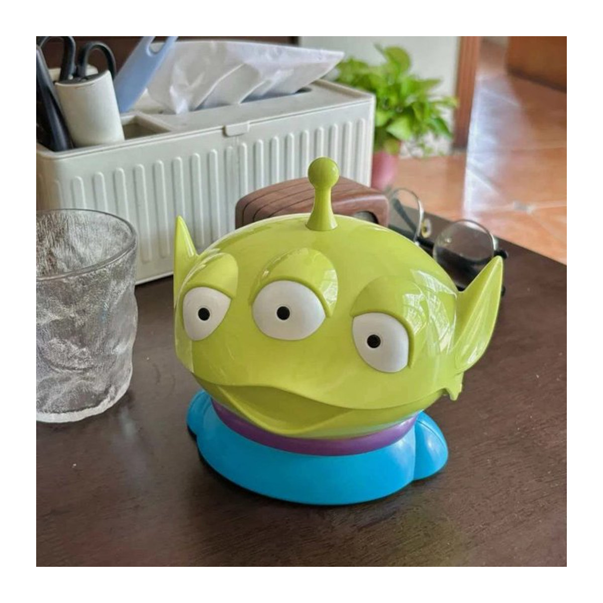 HEROCROSS Alien Aufbewahrungsbox Organizer aus Kunststoff in Grün für kleine Sammlerfiguren und Desktop-Dekoration - Bild 1