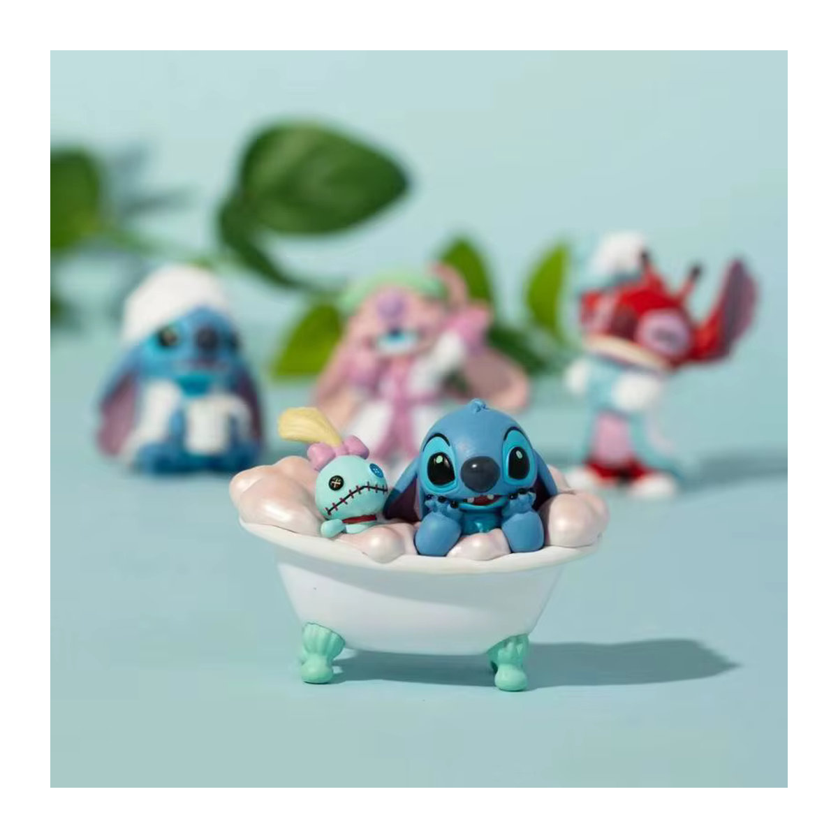 HEROCROSS Stitch Nighttime Bath Relax Time Serie Blind Box Kawaii Actionfigur in Blau aus Kunststoff - Bild 1