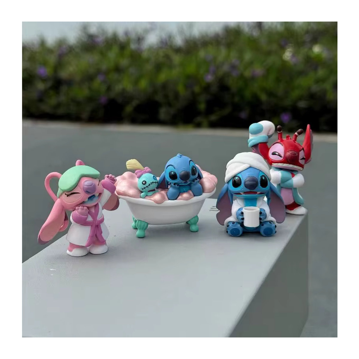 HEROCROSS Stitch Nighttime Bath Relax Time Serie Blind Box Kawaii Actionfigur in Blau aus Kunststoff - Bild 3