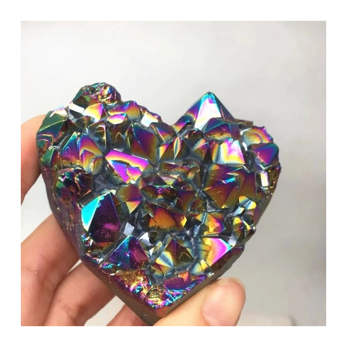 Herzförmige Amethyst-Geode von Sisterstone in Lila und Mehrfarbig mit Regenbogen-Aura-Effekt - Bild 1