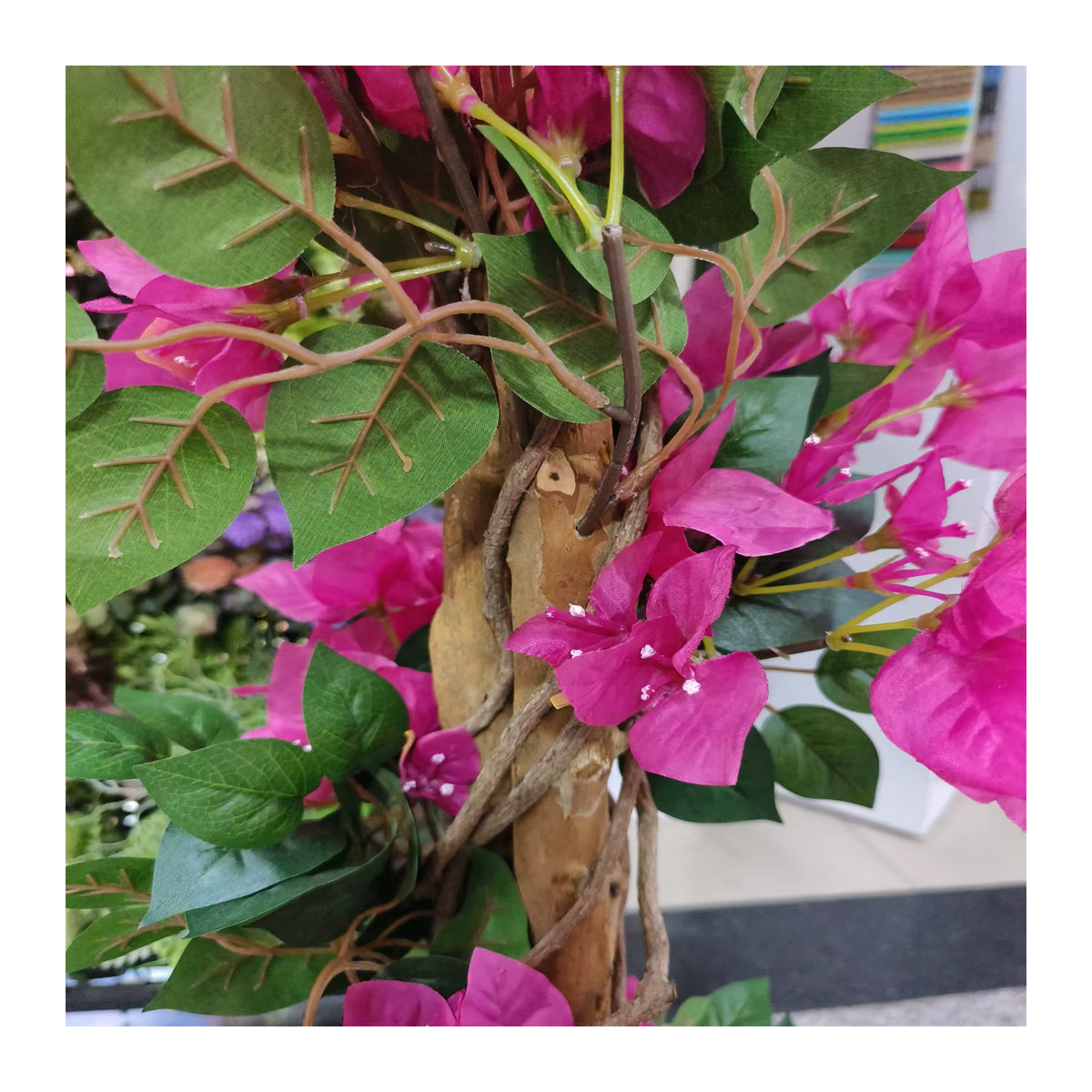 HiMISS Künstlicher Bougainvillea-Baum mit pinken Blüten und grünen Blättern im Topf, Höhe: 210 cm - Bild 3