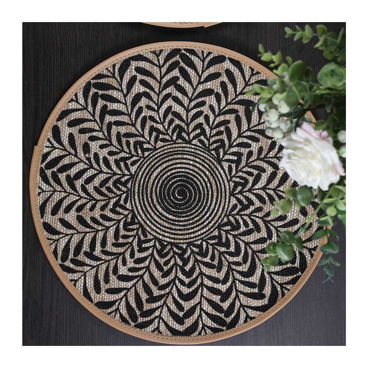 Hitzebeständiges Jute-Tischset-Set in Schwarz als Untersetzer für Töpfe und Geschirr - Bild 1