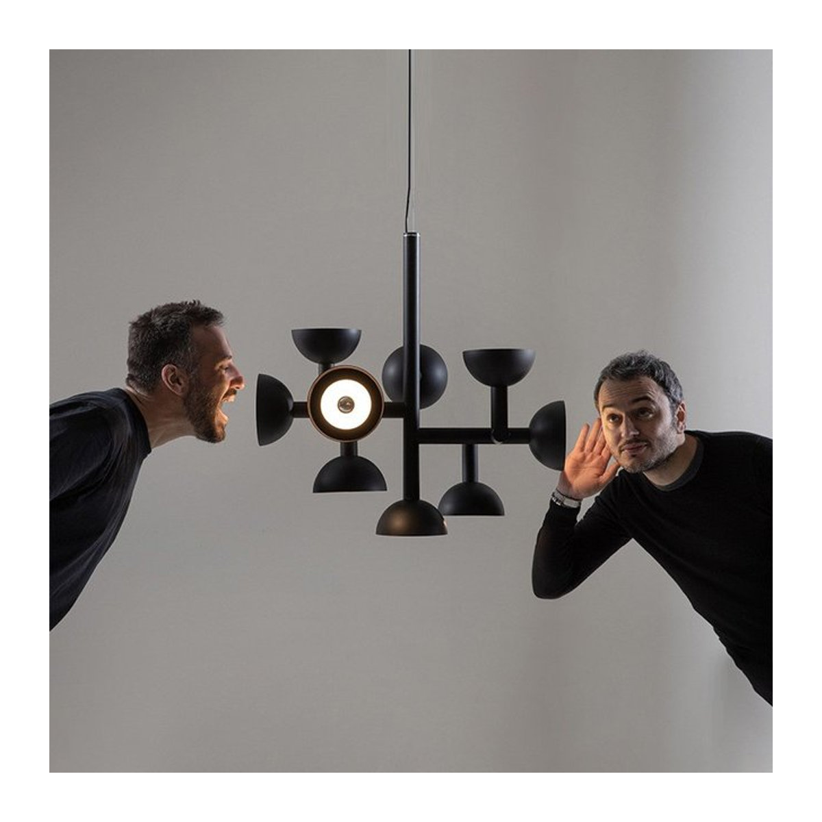 HomeLover LED Kronleuchter im skandinavischen Design aus Metall, Schwarz, Postmodernes Licht für Wohnzimmer und Schlafzimmer - Bild 1