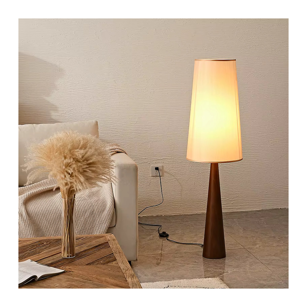 HomeLover Mid Century Stehlampe aus Naturholz in Braun im Wabi Sabi Design mit warmweißem Licht - Bild 2