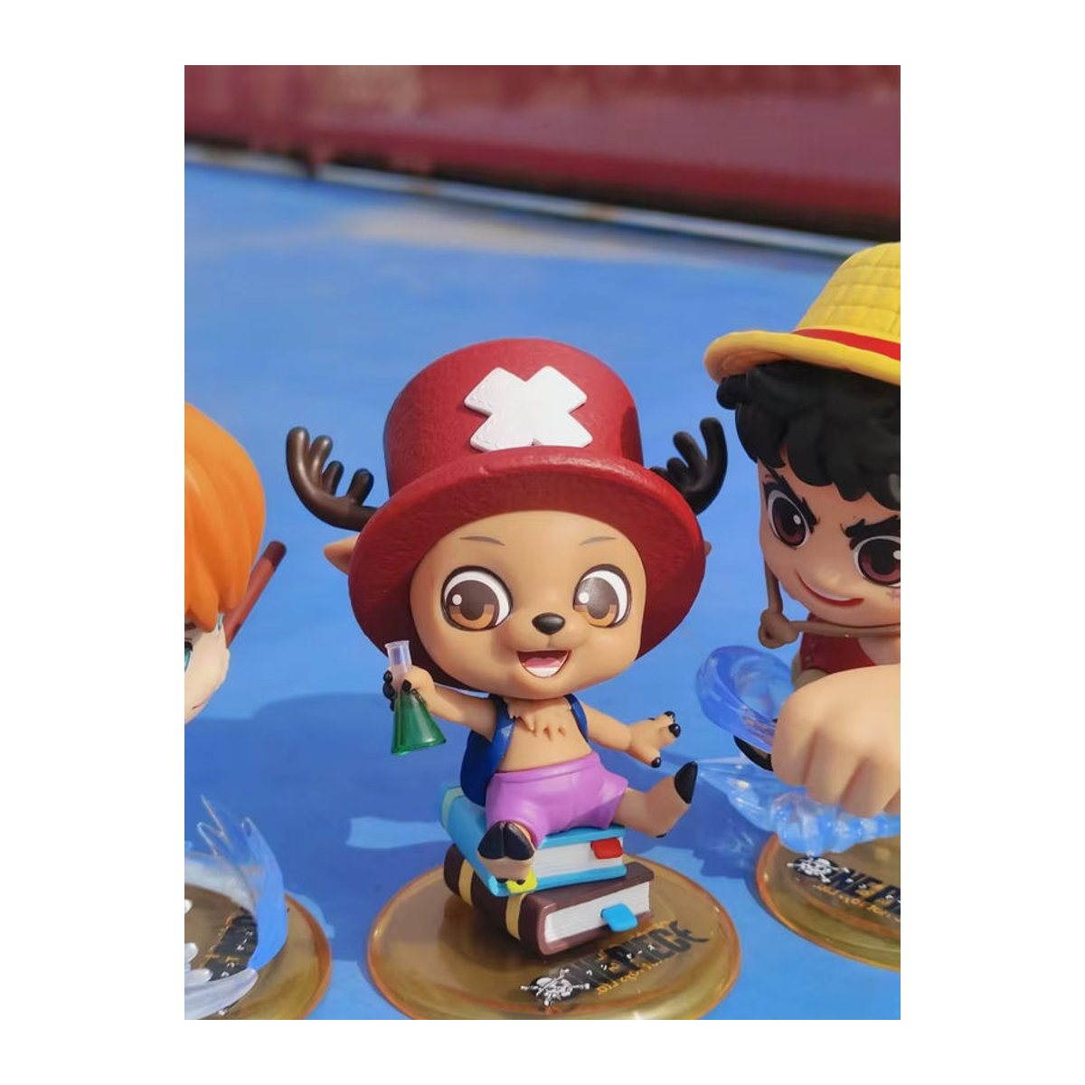 Hot Toys One Piece COSBI Mini-Figur Blindbox Mehrfarbige Sammelfigur aus Kunststoff für Anime-Fans - Bild 3