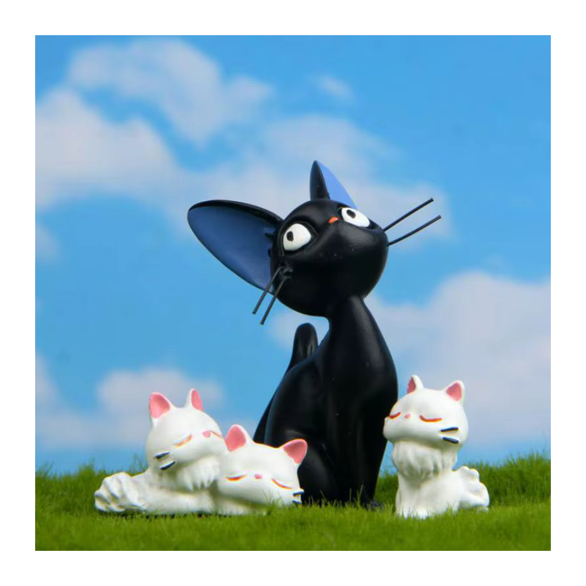 HOTUOCHO Kawaii Katzenfiguren aus Kunstharz in Schwarz und Weiß für Kinder und zur Dekoration - Bild 4