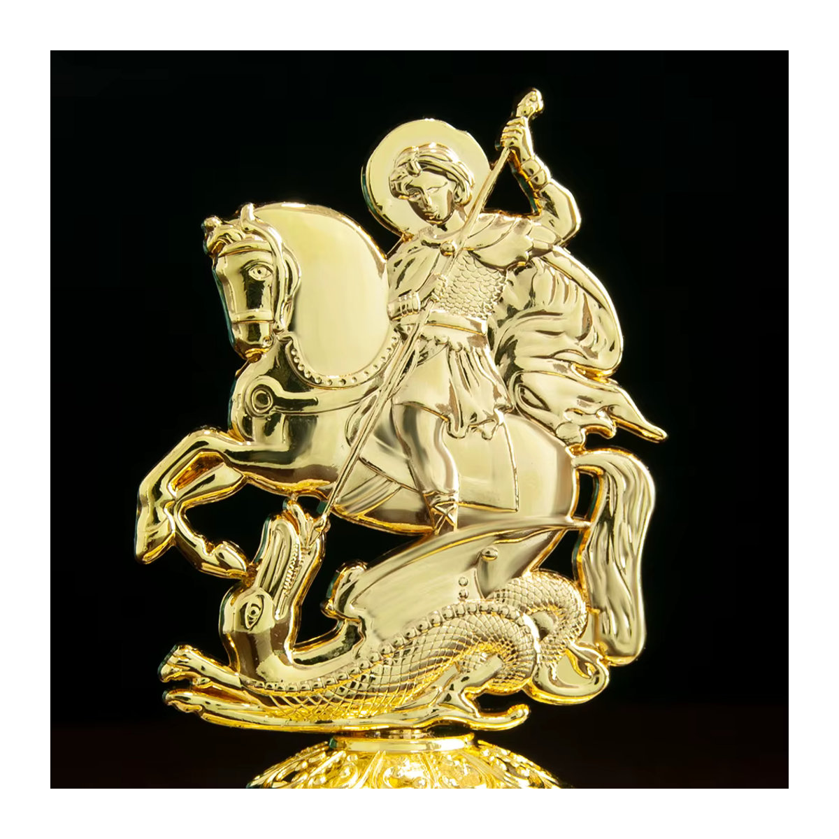 HTISOK Heiliger Georg Statue aus Metall in Gold als dekoratives Ornament für Tisch oder Auto - Bild 4
