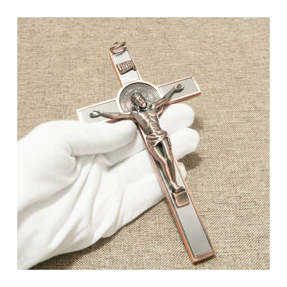 HTISOK Katholisches Kruzifix Jesus Christus Wandbehang aus Metall in Gold - Bild 3