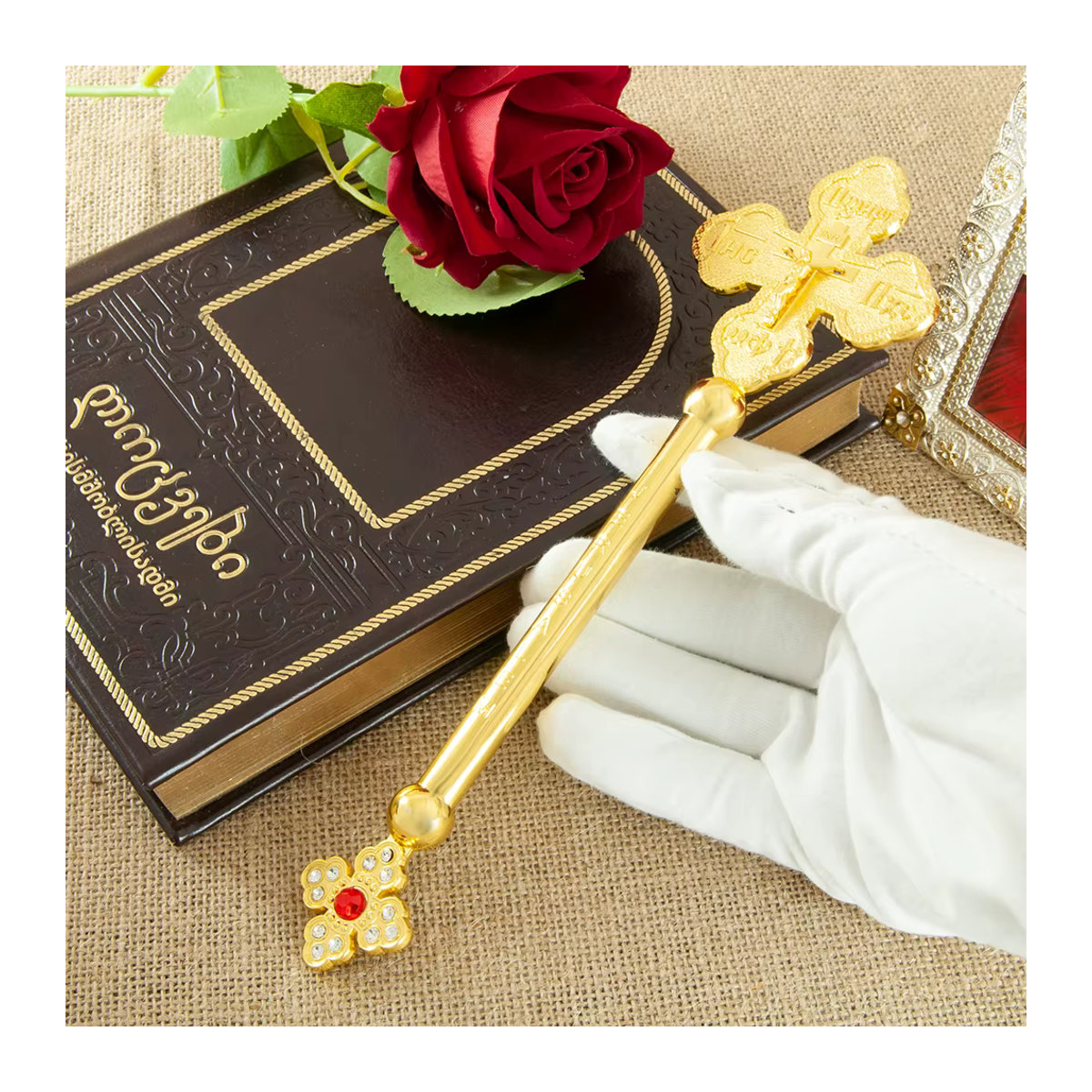 HTISOK Orthodoxes Kreuz aus Metall in Gold mit Kristallen als Jesus-Kruzifix-Statue für Kirche und Zuhause - Bild 2