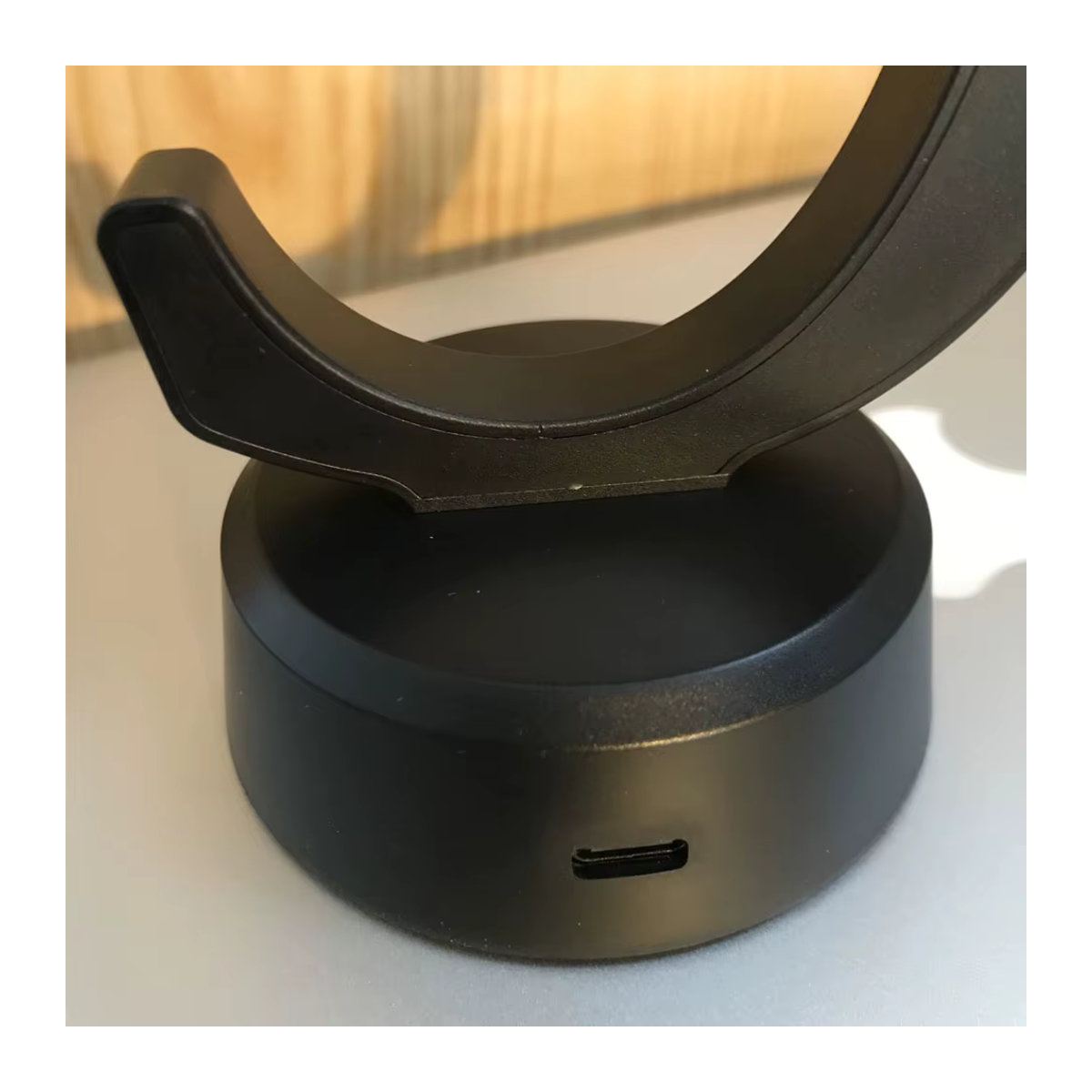 Hujerl Ladegerät für Huawei Band 10/11 und Honor Watch Fit 3/Fit 2/Fit Mini, Ladestation in Schwarz, minimalistisches Design - Bild 3