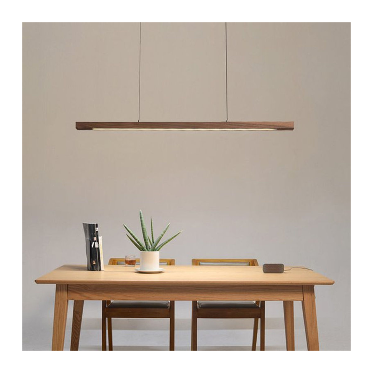 IISINUO Pendelleuchte aus Massivholz in Nussbaum im skandinavischen Design mit LED-Beleuchtung - Bild 1
