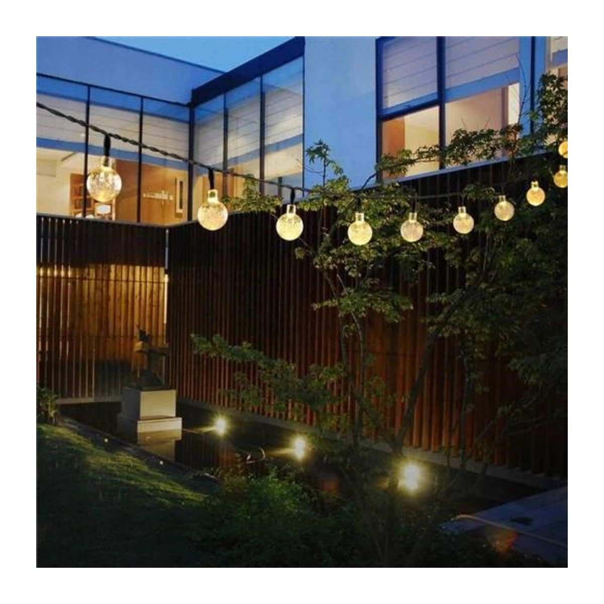 Inna Solar Garten-Lichterkette mit warmweißen LED-Kugeln in Weiß - Bild 4