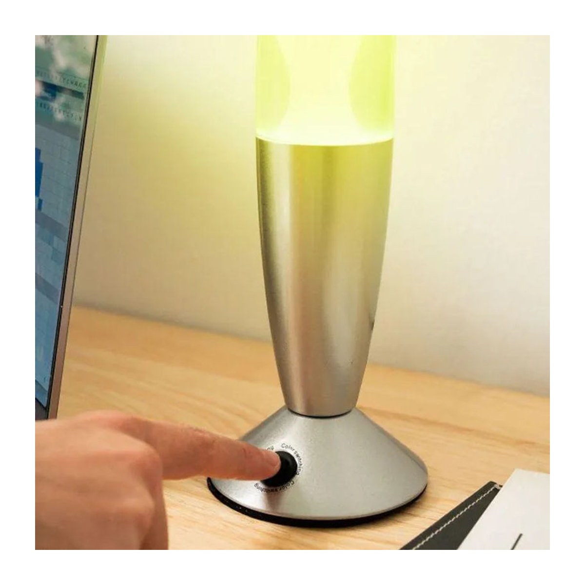 Innovagoods Kolemp LED Lava-Lampe in Silber mit bunten Farben, Tischlampe aus Glas und Aluminium, H x B x T: 34,5 x 25 x 10 cm - Bild 2