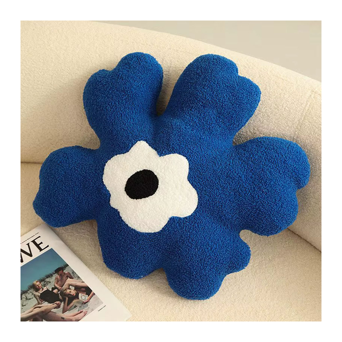 Ins Blaue Blume Dekokissen mit Gänseblümchen-Stickerei für Wohnzimmer und Schlafzimmer - Bild 2