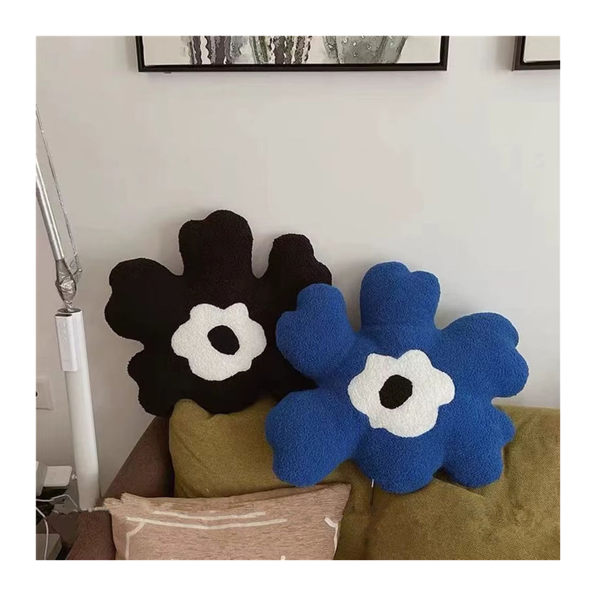 Ins Blaue Blume Dekokissen mit Gänseblümchen-Stickerei für Wohnzimmer und Schlafzimmer - Bild 4