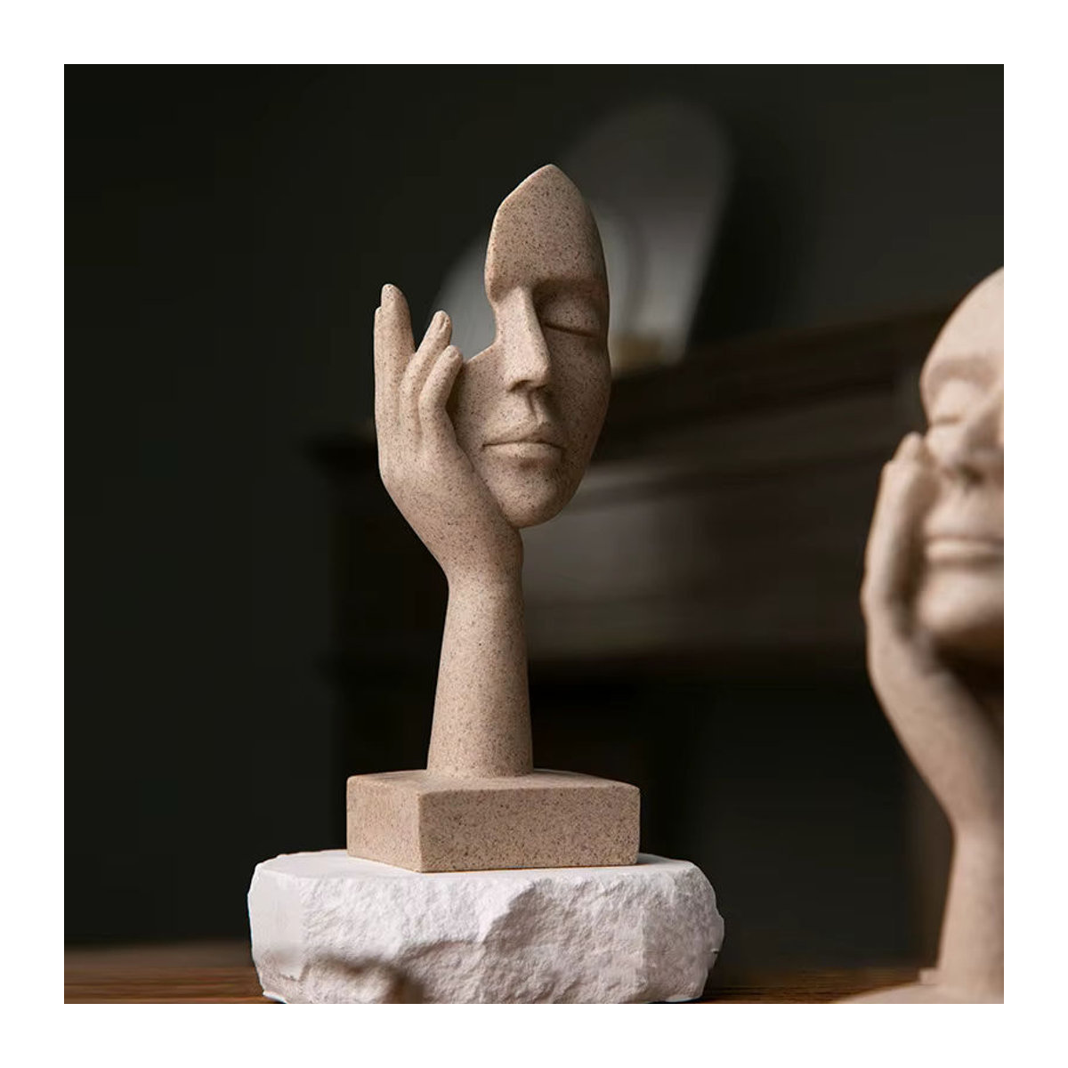 INWOO DECOR Skandinavische Dekofigur Der Denker Abstrakte Gesicht Skulptur aus Keramik in Beige - Bild 3