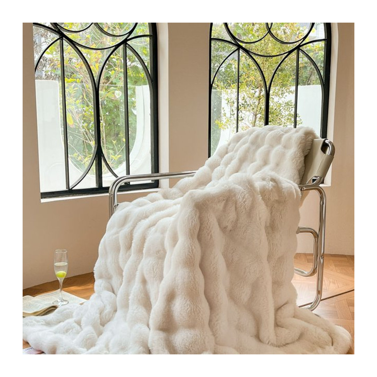IvaRose HOME TEXTILE Kunstfell Decke aus Kaninchenfell-Optik in Weiß, weiche Winterdecke für Bett und Sofa - Bild 1