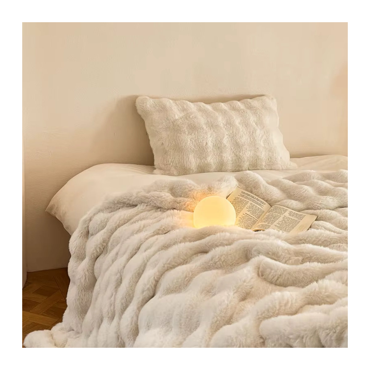 IvaRose HOME TEXTILE Kunstfell Decke aus Kaninchenfell-Optik in Weiß, weiche Winterdecke für Bett und Sofa - Bild 3