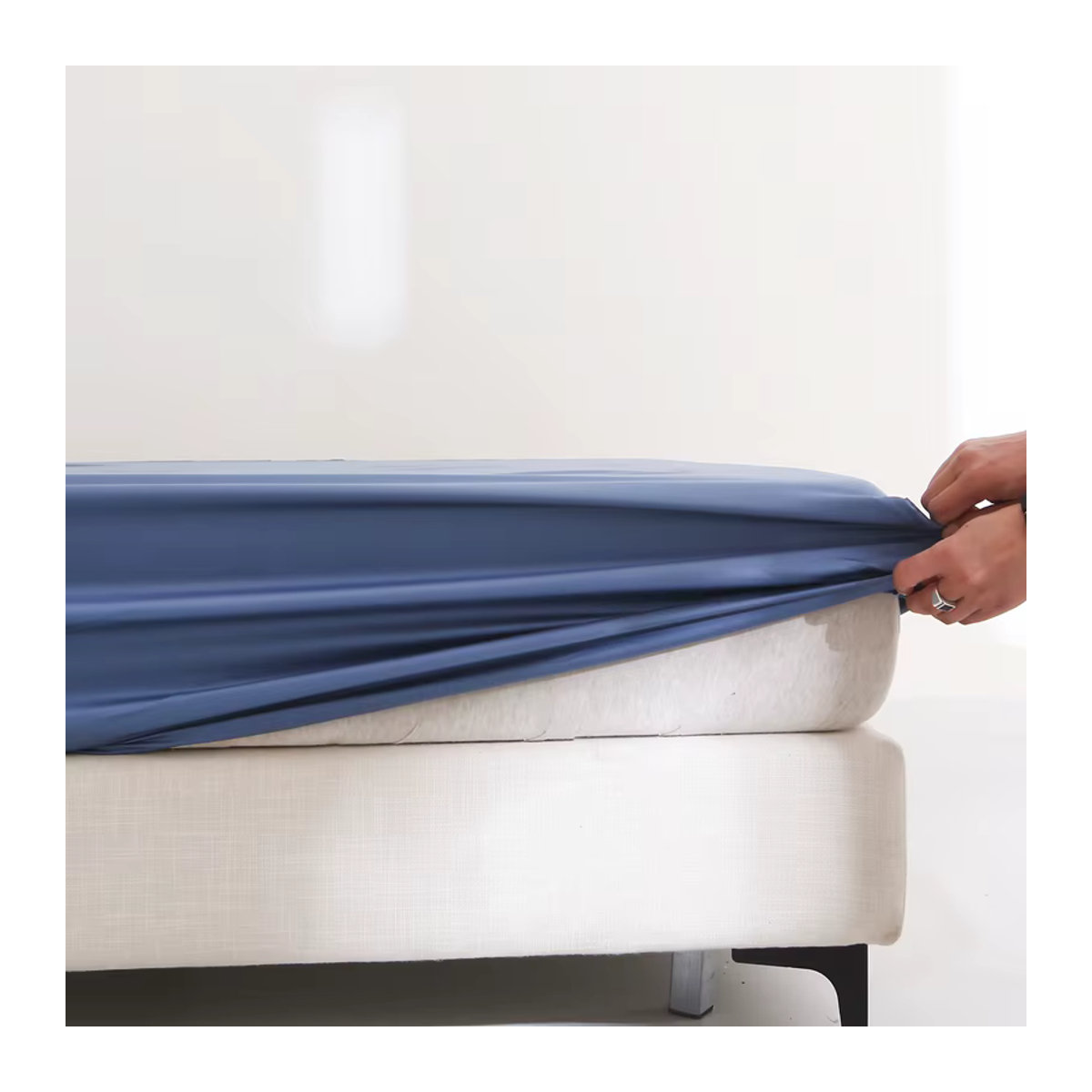 IvaRose HOME TEXTILE Spannbettlaken-Set aus Eukalyptus Lyocell in Blau, 3-teilig - Bild 4