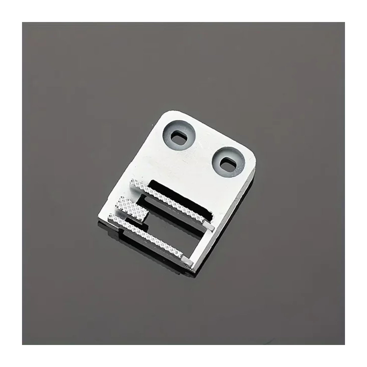 Janome Feed Zähne 735081004 aus Metall in Silber für multifunktionale Nähmaschinen - Bild 1