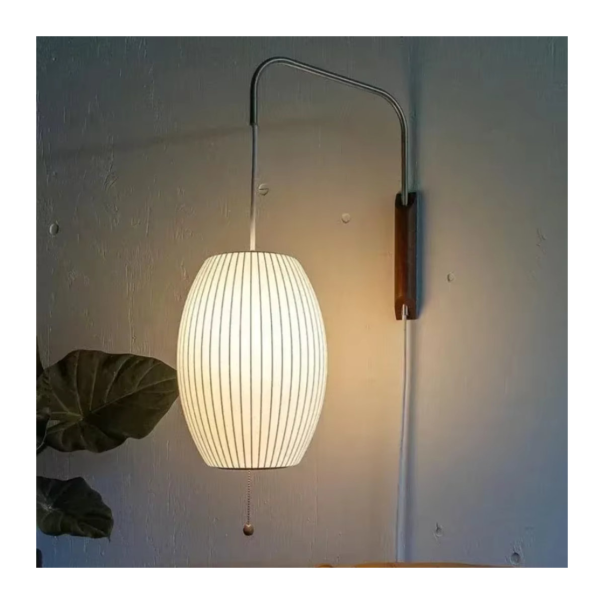 Japanische Nelson Wandleuchte aus handgewebter Seide in Beige für Wohnzimmer und Schlafzimmer - Bild 4