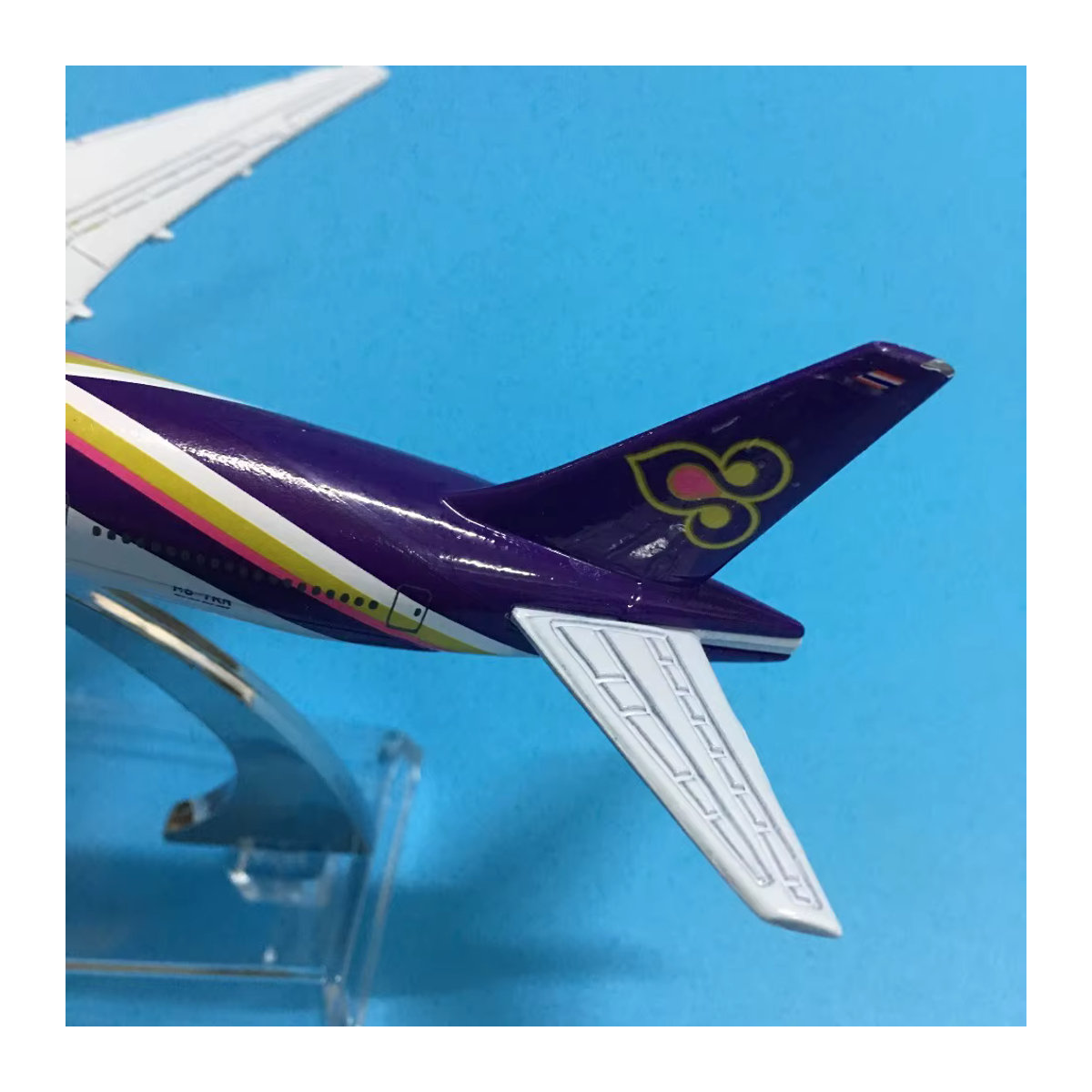 JASON TUTU Boeing 777 Flugzeugmodell Thai Airways in Weiß, Maßstab 1:400, Druckguss-Metall, Länge: 16 cm - Bild 3