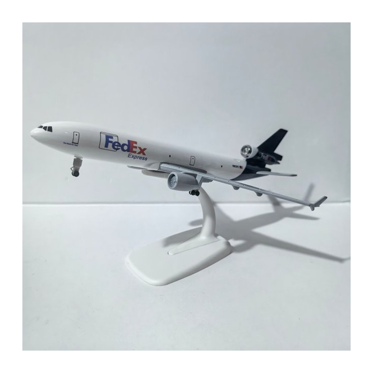JASON TUTU McDonnell Douglas MD-11 Flugzeugmodell FedEx Express in Weiß, Druckguss-Metall, Länge: 20 cm - Bild 1