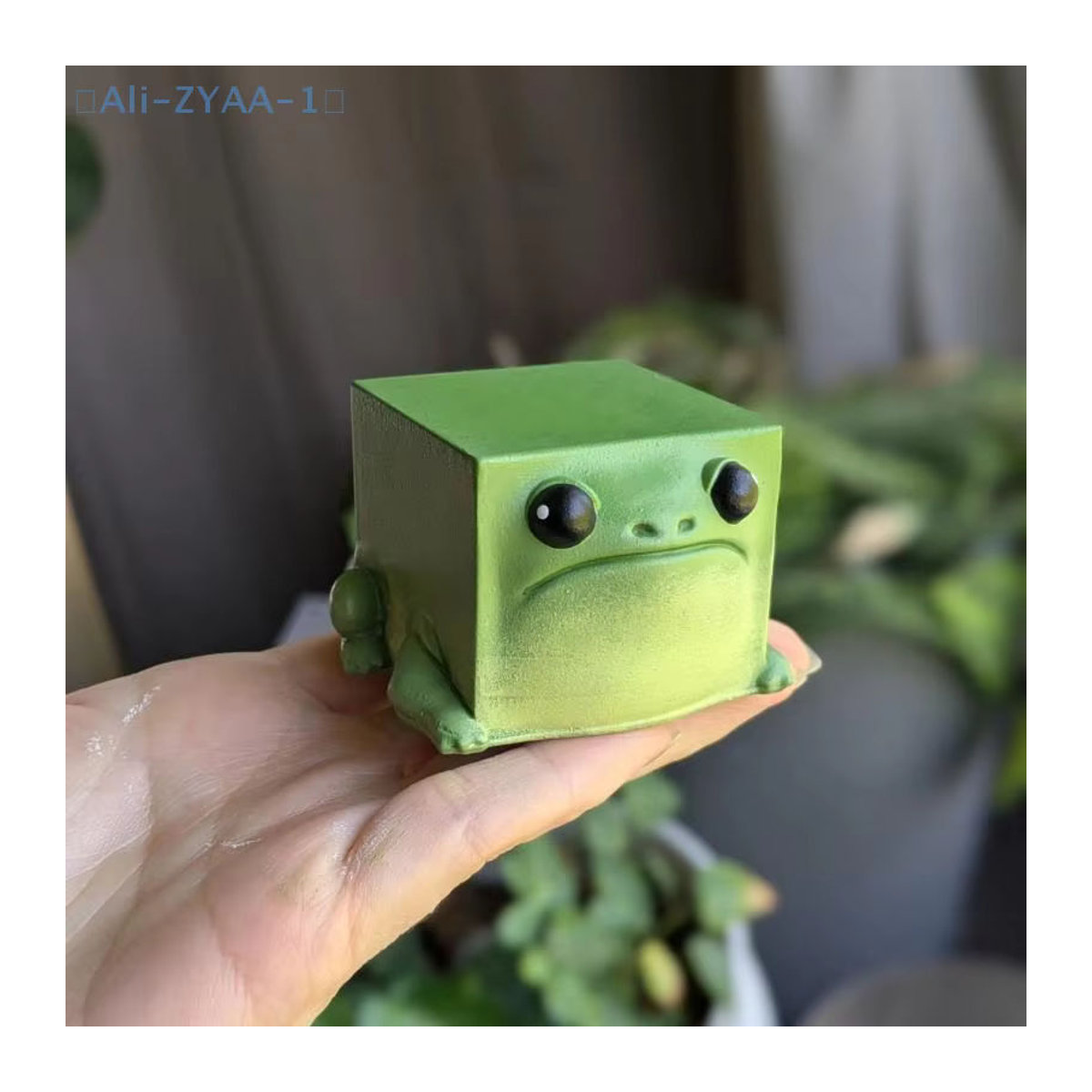 JETTING Frosch-Mini-Statue aus Kunstharz in Grün als dekorative Skulptur für Garten und Heim - Bild 2