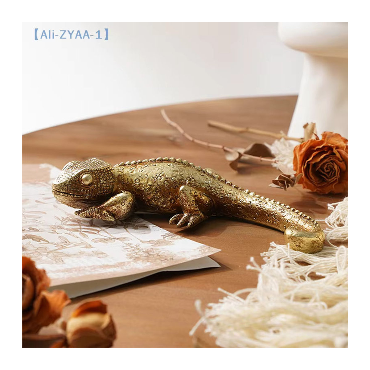 JETTING Gecko Wanddekoration Goldene Eidechse aus Kunstharz als hängende Wandskulptur im Landhausstil - Bild 3