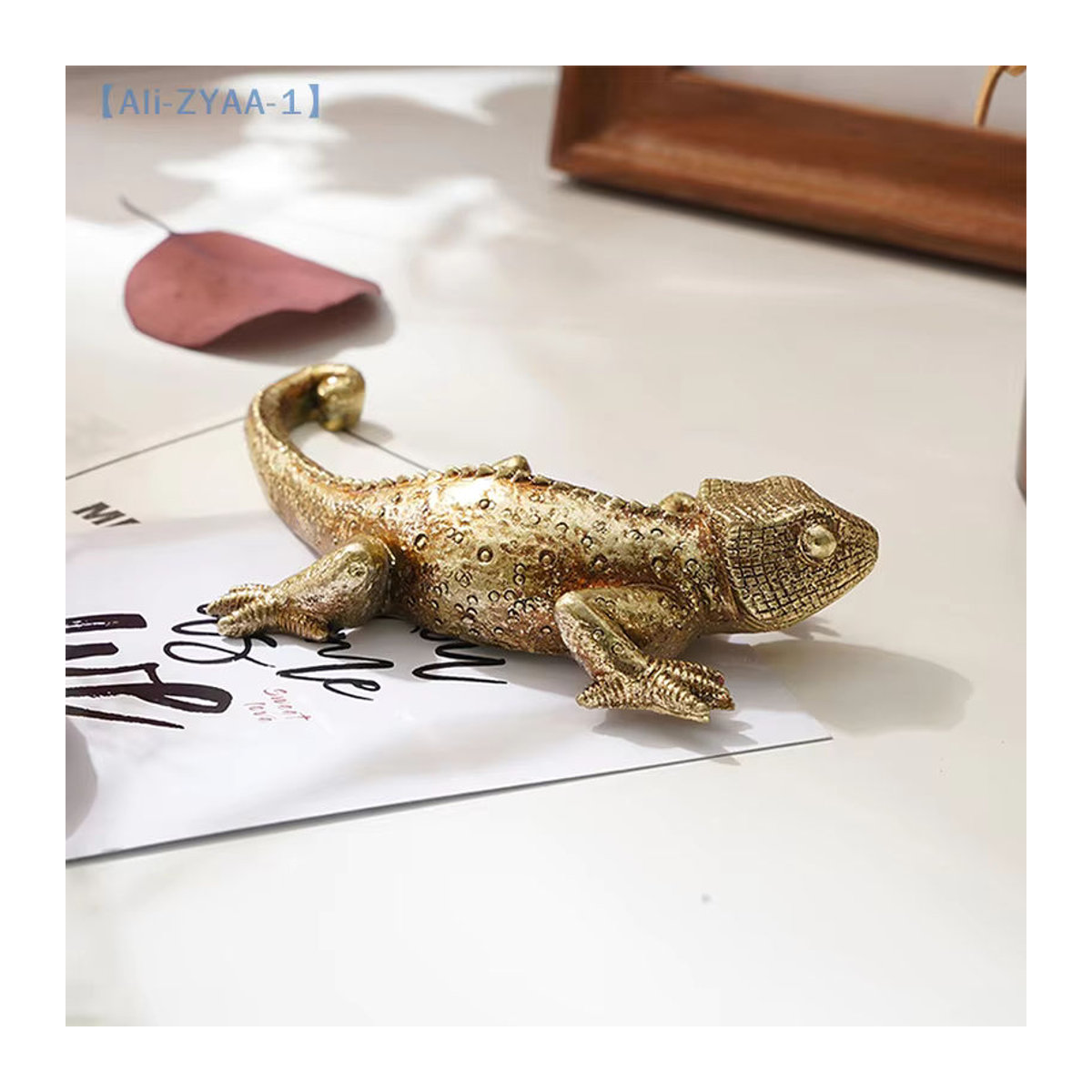 JETTING Gecko Wanddekoration Goldene Eidechse aus Kunstharz als hängende Wandskulptur im Landhausstil - Bild 4