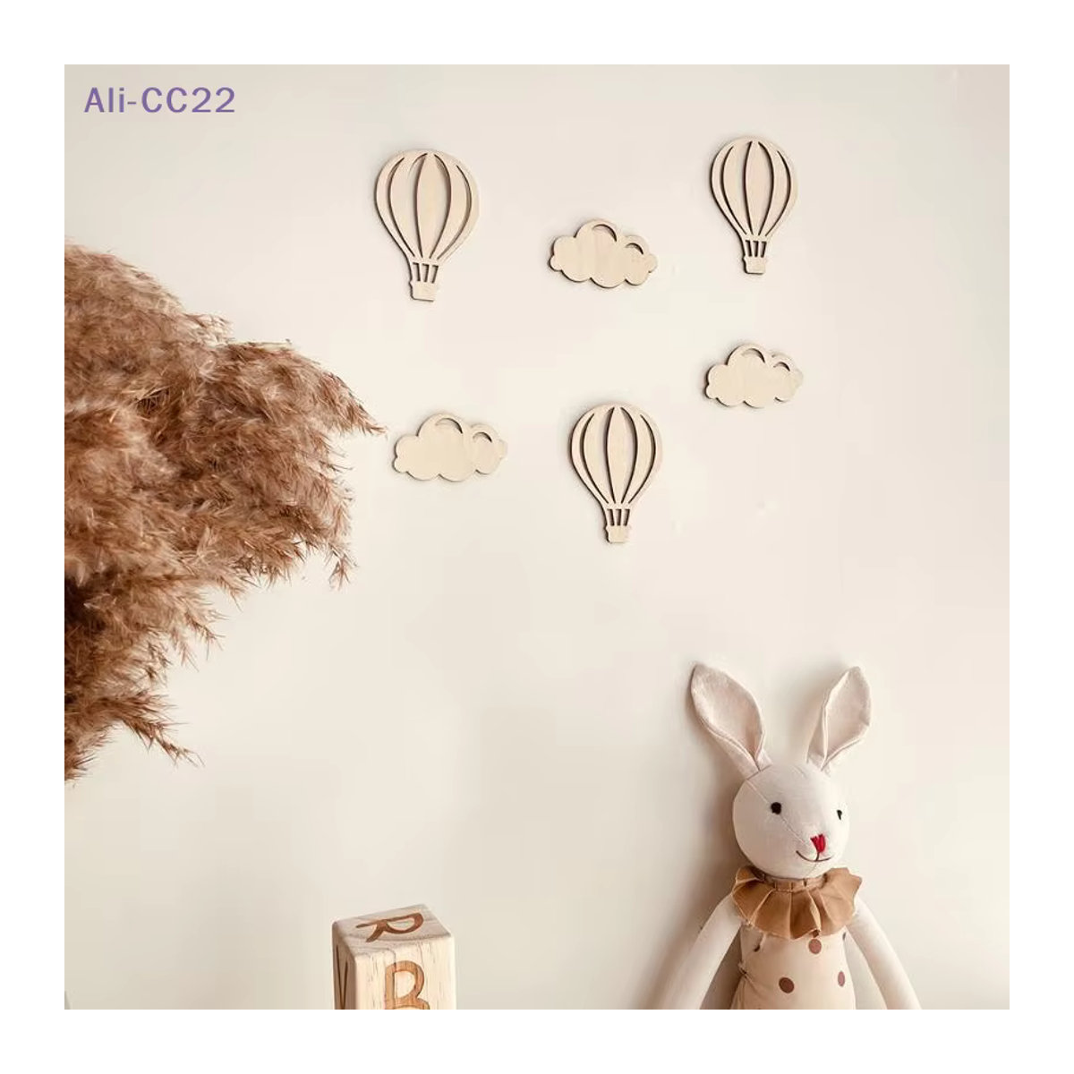 JETTING Holz-Wandsticker-Set mit Heißluftballon, Wolken und Sternen in Beige für Kinderzimmer im skandinavischen Design - Bild 2