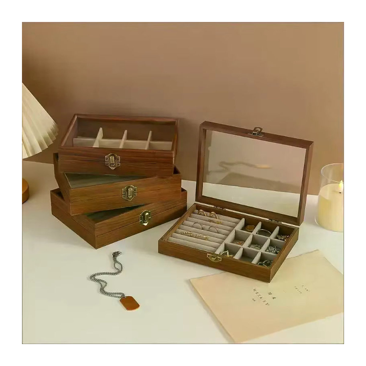 JETTING Schmuckbox aus Walnuss Holz in Braun mit Abdeckung als Staubdichter Organizer für Ringe, Ohrringe und Armbänder im Vintage-Design - Bild 3